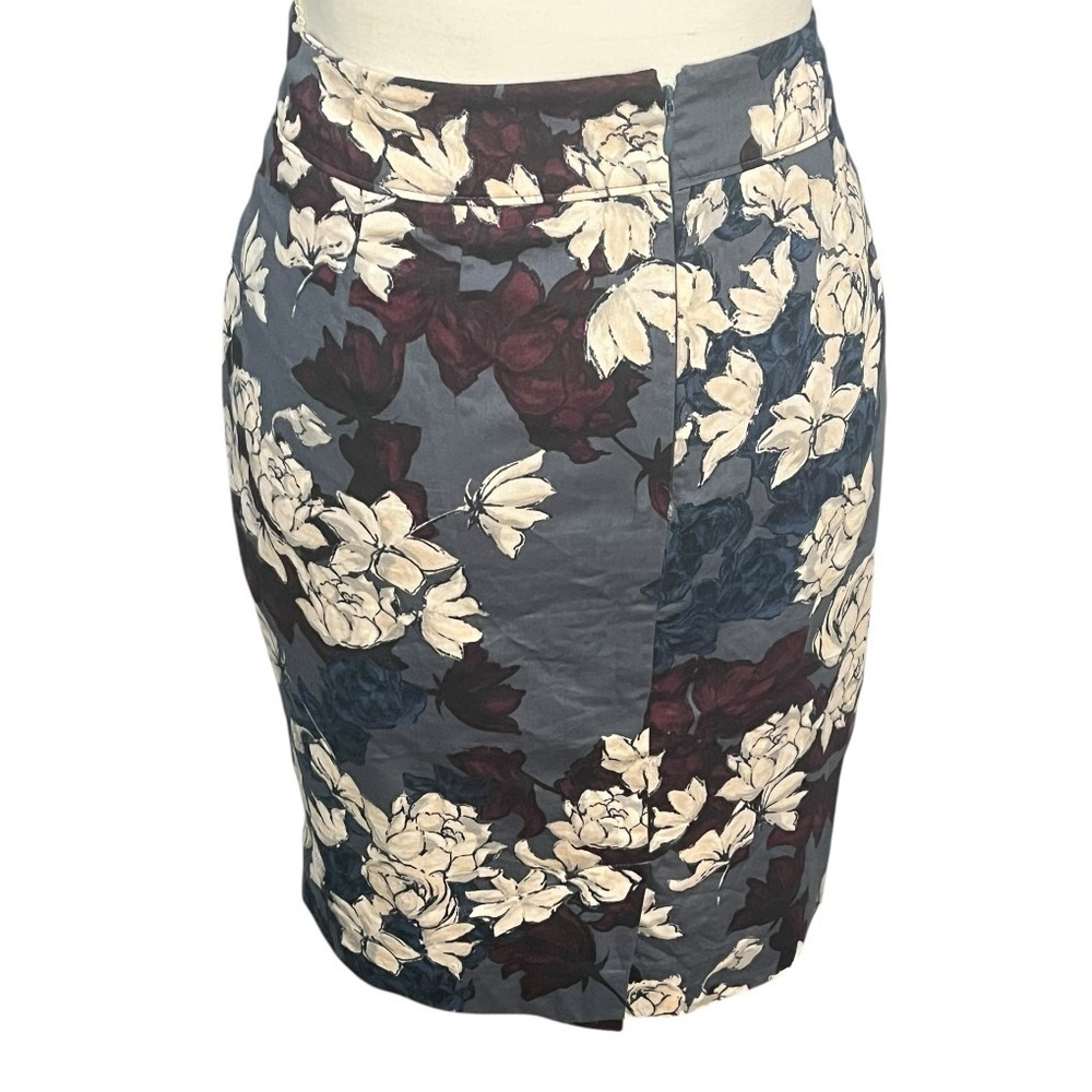 LOFT size 10P floral pencil skirt EUC - Picture 3 of 8